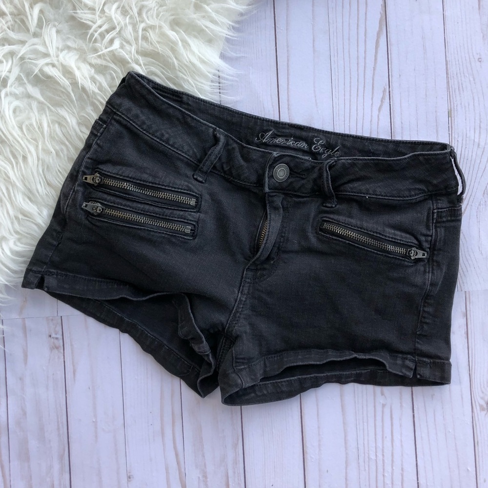 🌸American Eagle black zipper jean shorts